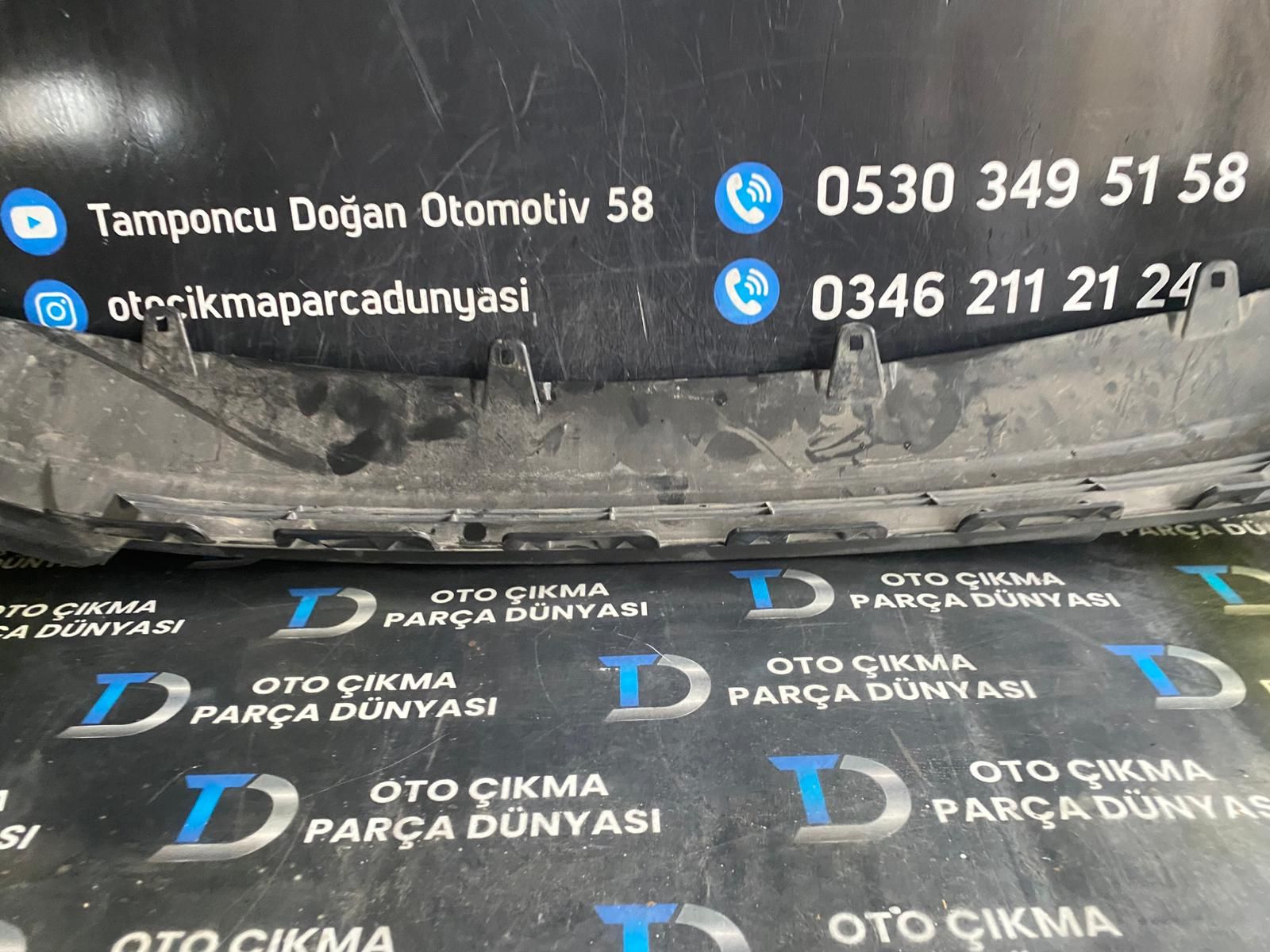 TOYOTA C-HR �N TAMPON SPOYLER�